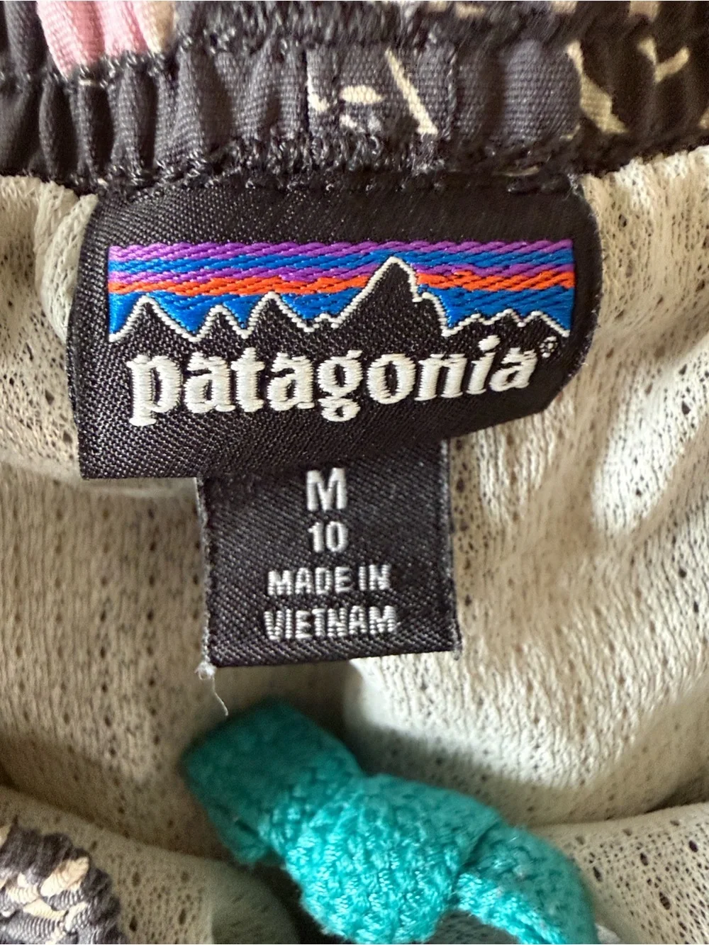 Patagonia Boys Black Multicolor Abstract Print Elastic-Waist Swim shorts